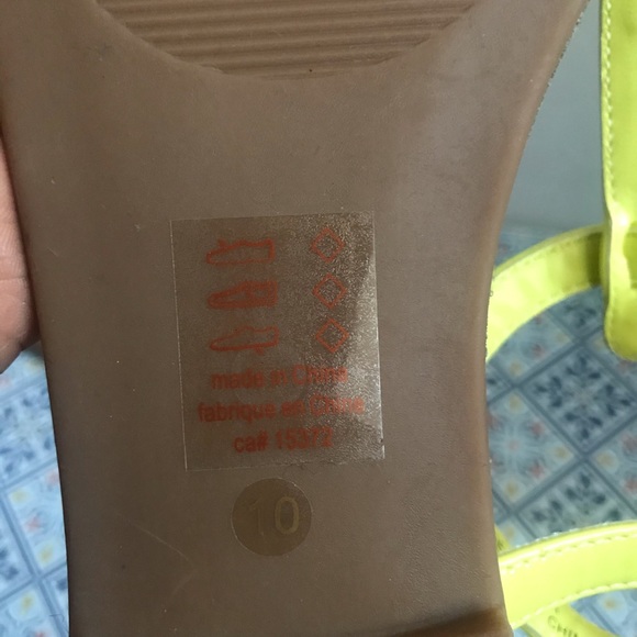 Slippers - Picture 5 of 6